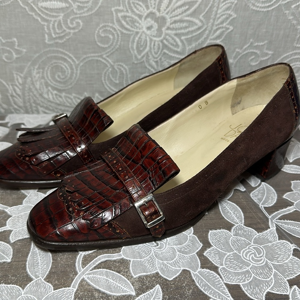 Joan & David Brown Loafer Heel Suede Embossed Buckle Fringe Vintage Italy 10 - Picture 7 of 16